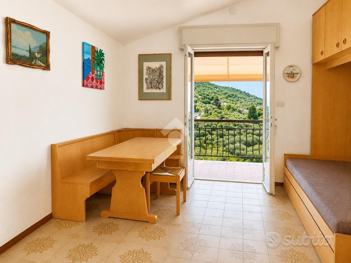 2 LOCALI A TORRI DEL BENACO - Vista 4