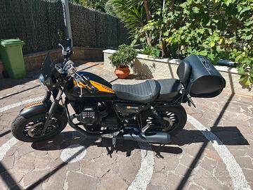 Moto Guzzi V9 Bobber 