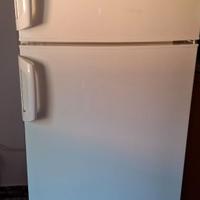 Frigo con congelatore