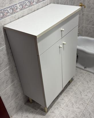 Mobile bianco per bagno