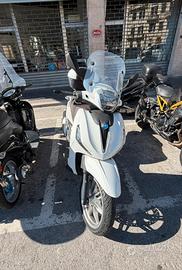 Beverly 300hpe