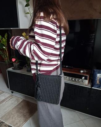 borsa fatta a mano pochette all'uncinetto 