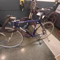 Bicicletta vintage da restaurare