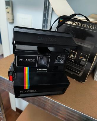 Polaroid Pronto 600 vintage con scatola