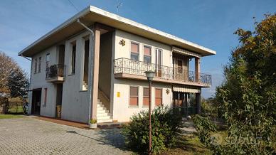 Casa singola con 5800 mq terreno Fontanelle