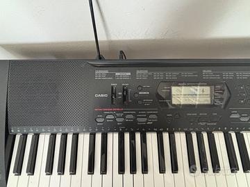 Tastiera Casio CTK 3000 con tasti pesati