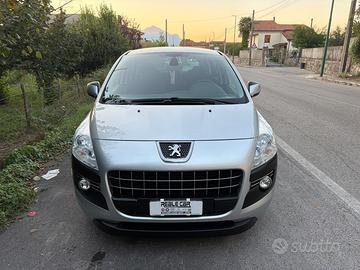 Peugeot 3008 1.6 e-HDi 115CV Automatico S.&S. Busi