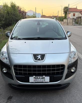 Peugeot 3008 1.6 e-HDi 115CV Automatico S.&S. Busi