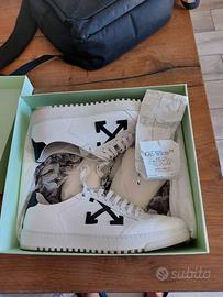 Scarpa Off-White in pelle bianca