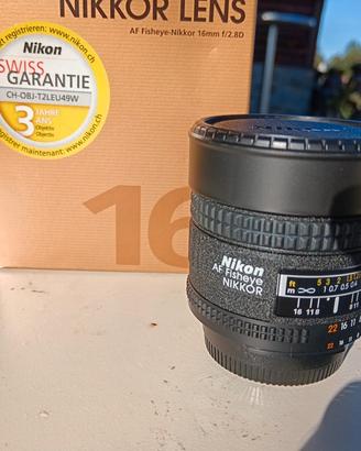 Nikon AF fisheye-Nikkor 16mm /f2.8 D