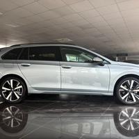 VOLKSWAGEN Golf 8ª serie Golf Variant 2.0 TDI ...