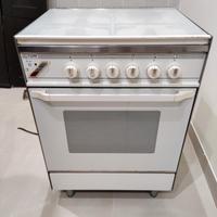 Cucina Xper 4 fuochi 3 Gas + 1 Elettrico con Forno