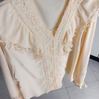 Camicia ricamata primaverile