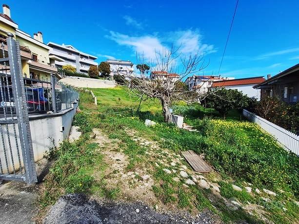 Terreno di 1276 m² a Pescara - Altro