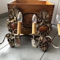 Applique/lampada da parete in legno e metallo oro