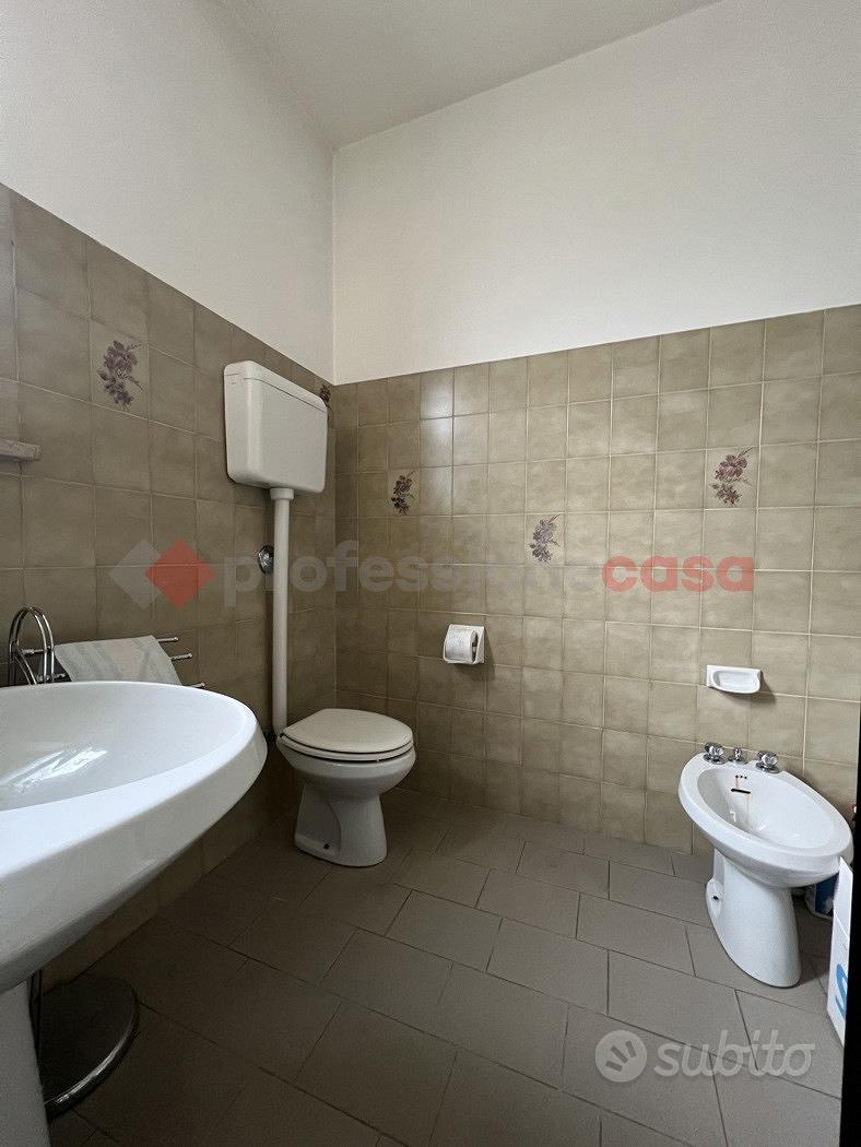 Negozio Isola Rizza [Cod. rif 3299836VCG] - Vista 5