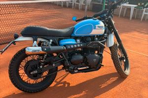 Triumph scrambler