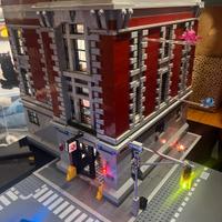 Caserma Ghostbusters Lego + Ecto 1