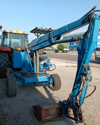 caricaletame trainato marca Isoli modello CD500