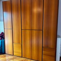 camera da letto in legno + letto matrimoniale