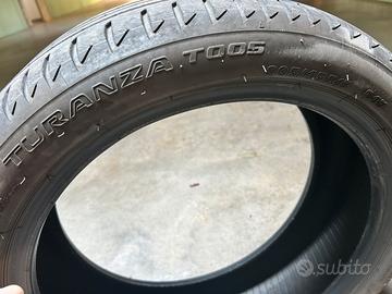 Pneumatico 205/45 R17 Bridgestone