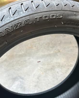 Pneumatico 205/45 R17 Bridgestone