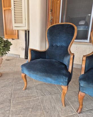 2 Poltrone ed 1 Divanetto