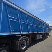 Semirimorchio ribaltabile posteriore per rottami