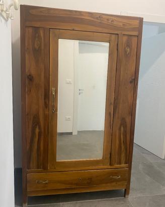 Armadio in legno