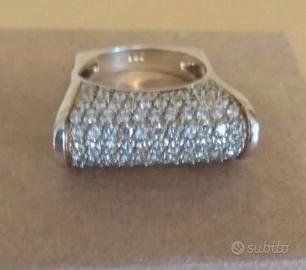 ANELLO MOLTO PARTICOLARE
