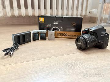Nikon D3500 18-55 VR + 85mm f/1.8 e 3 batterie