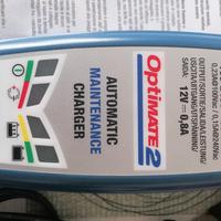 CARICATORE E MANTENITORE IN CARICA PER BATTERIE 