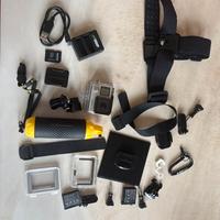 GoPro Hero 4 con accessori