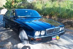 Jaguar xj6 
