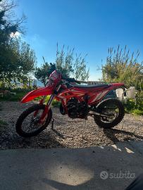 Beta 300  2t 2024
