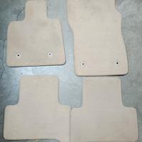 Tappetini in moquette beige originali per Stelvio