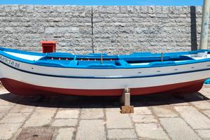 Barca in legno Lancia