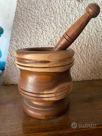 Mortaio in legno