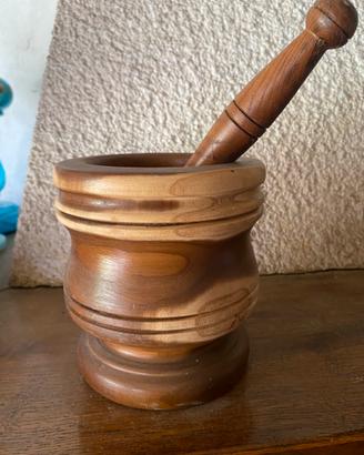 Mortaio in legno