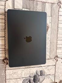 MacBook Air 13" – 8GB RAM – 256GB SSD