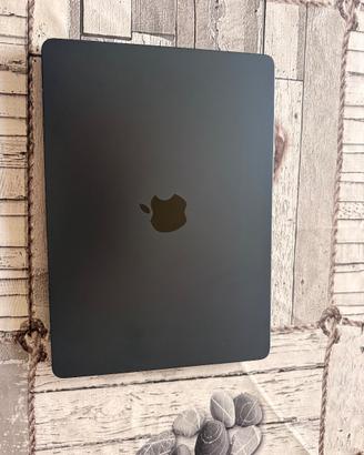 MacBook Air 13" – 8GB RAM – 256GB SSD