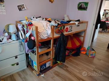 Letto Kura Ikea soppalcato con materasso