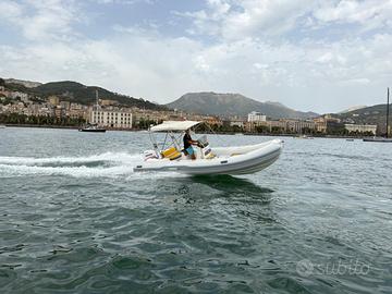 Gommone Predator 599  con motore 40/78cv