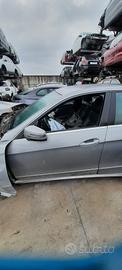 MERCEDES-BENZ E220 ANNO 2010 - PORTA ANTERIORE SIN