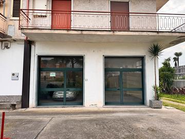 Locale commerciale Eboli