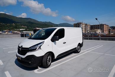 Renault TRAFIC T27 2.0 dci 145cv PC-TN Furgone Ene