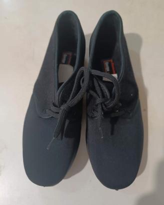 Scarpe pantofole con lacci marca Gaviga numero 35