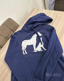 Felpa con cavallo e cane blu