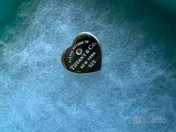 Orecchini Heart Tag in argento con diamante