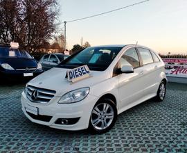 Mercedes-benz B 180~DIESEL~215.000~GARANZIA~2011